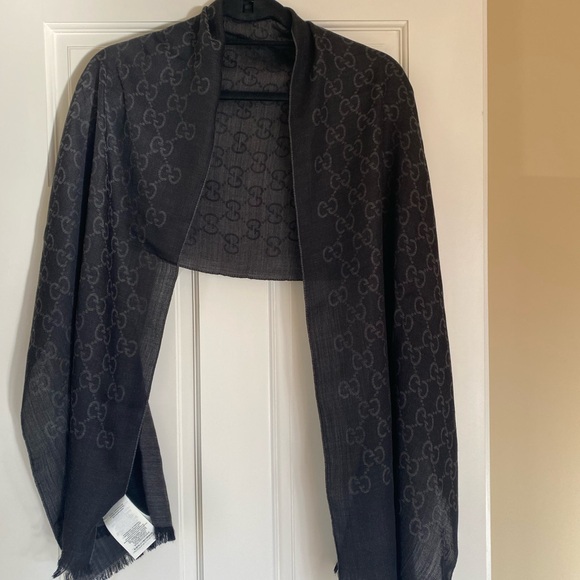 Gucci black and charcoal double sided scarf - Picture 2 of 4